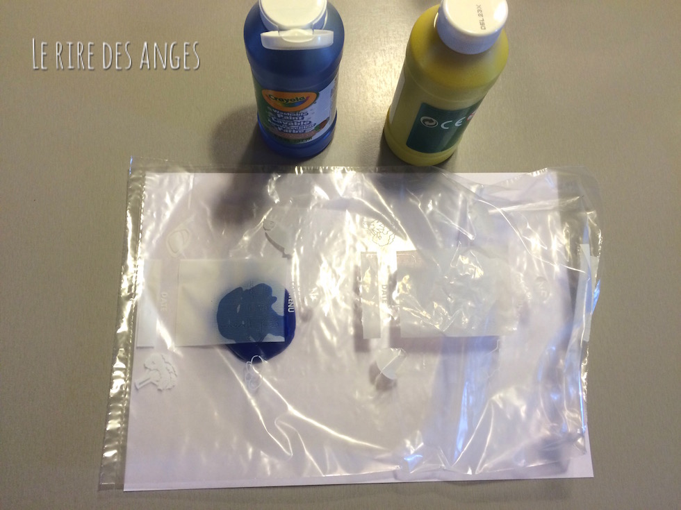 Peinture aux doigts propres Peinture dans sachet congélation